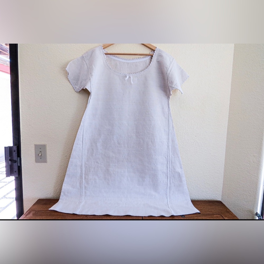 French Vintage Linen Hemp Nightshirt Nightgown
Garment